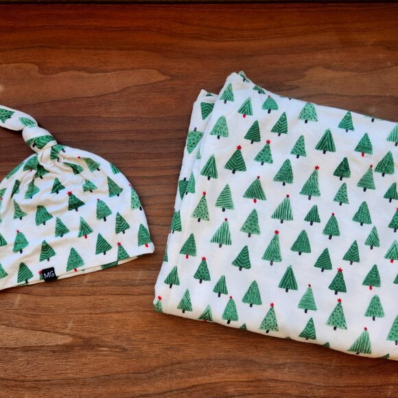 Twin Bundle!  Milkmaid Goods Christmas Tree Swaddles and Hats, unisex, Newborn - Picture 1 of 3